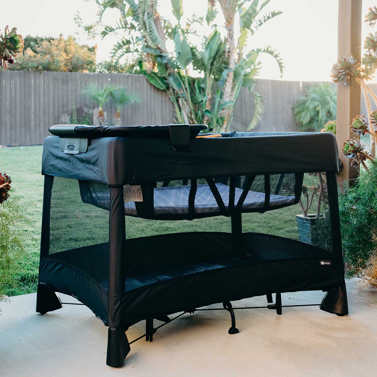 4moms® breeze® plus playard