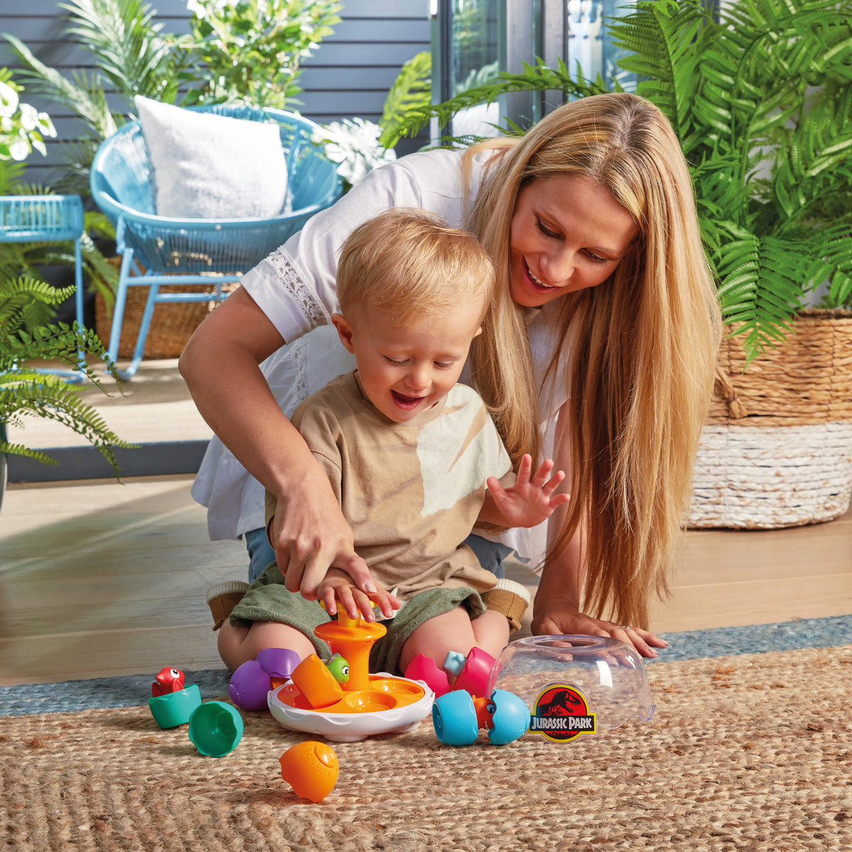 Toomies Jurassic World Spin &amp; Hatch Dino Eggs