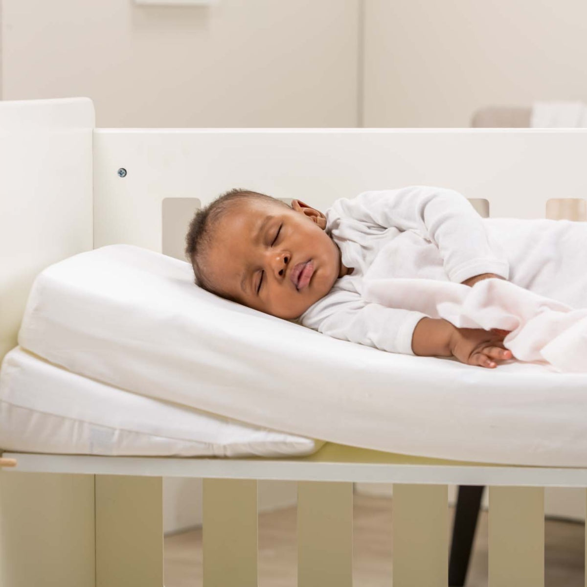 Tula Baby Sleep Positioner